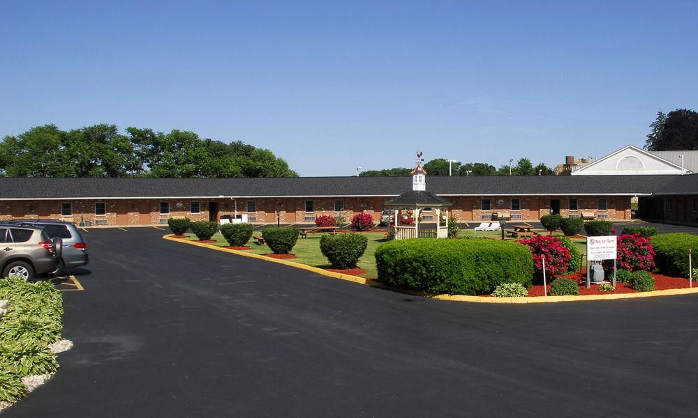 Weathervane Motor Court 2*